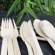 Fourchette en bambou jetable éco 17cm